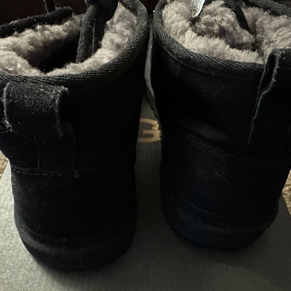 USED UGG Men\'s Neumel Suede Casual Black Boots main image 8